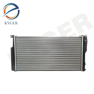 Radiacyjny płyn chłodzący silnika o wysokiej wydajności 17117618807 dla BMW F30